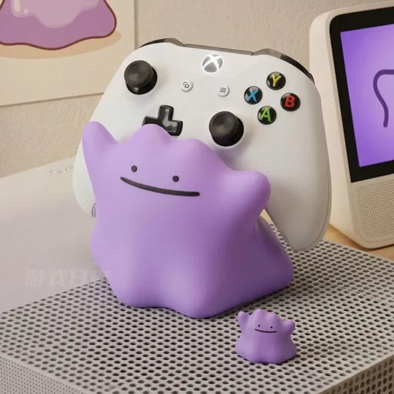 Universal game controller display stand